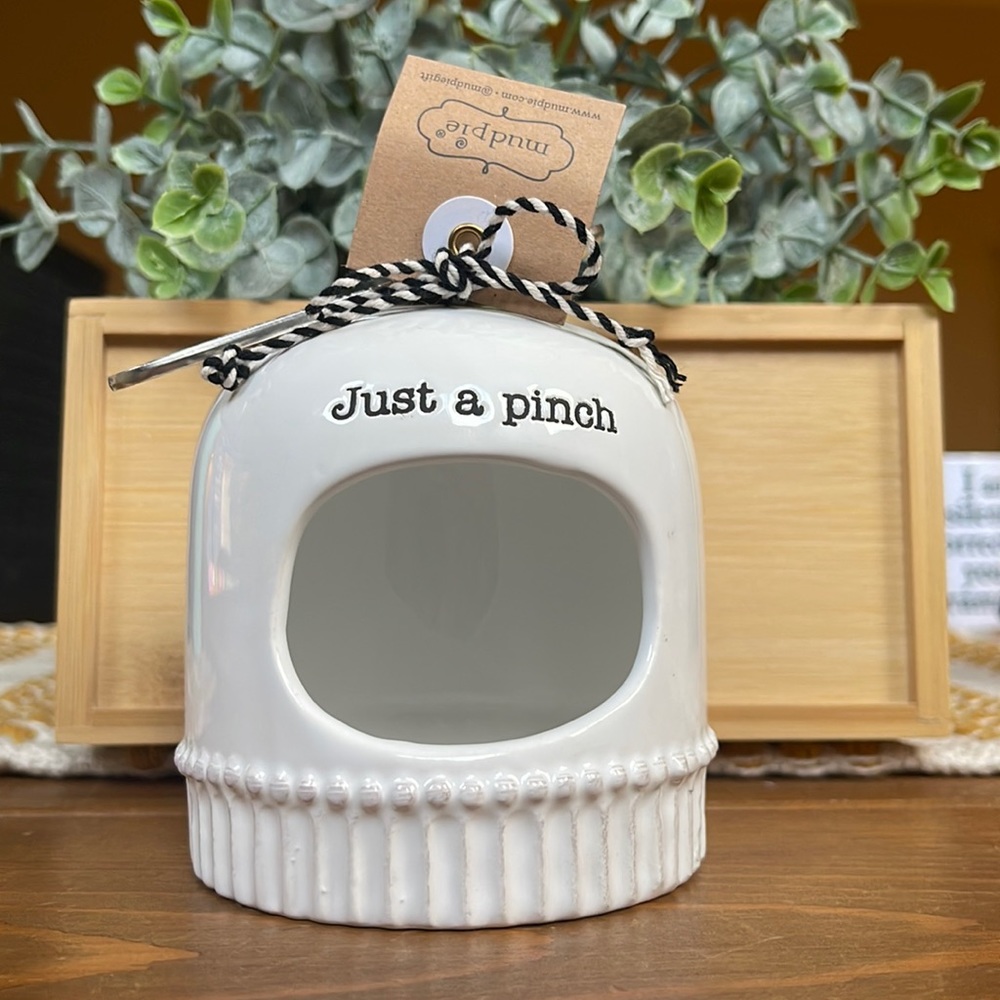 Mud Pie 'Just a Pinch' White Ceramic Salt Keeper